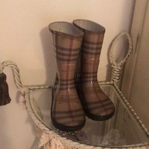 Berberry kids rain boots